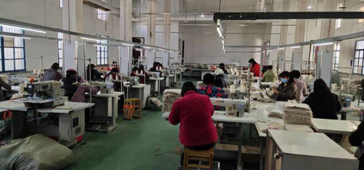 平頂山魯山縣倉頭鄉(xiāng):&ldquo;箱包加工&rdquo;讓群眾家門口就業(yè)