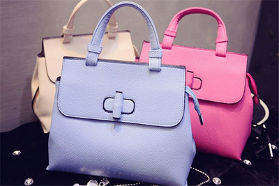 月奇箱包皮具加盟連鎖火爆招商中-全球加盟網(wǎng)JiaMeng.com